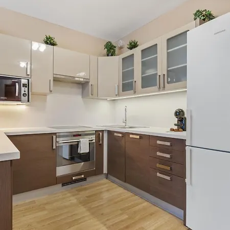 Lägenhet Lam Eden Park W Free Parking