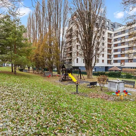 Lam Eden Park W Free Parking Apartment