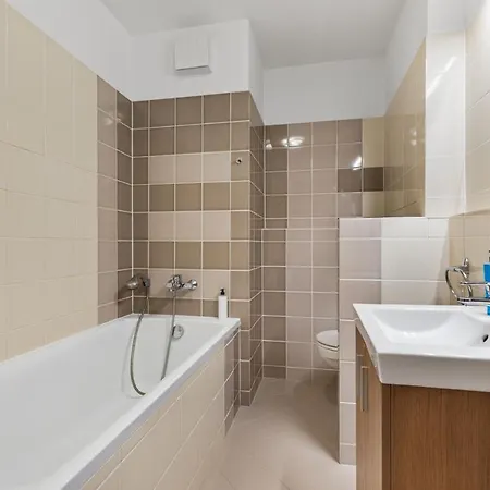 Lägenhet Lam Eden Park W Free Parking *