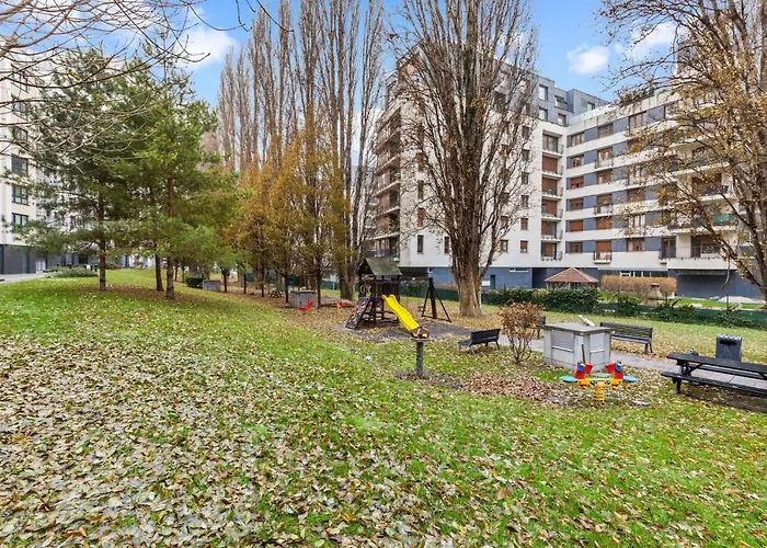 Lam Eden Park W Free Parking Apartment