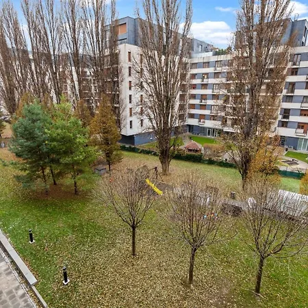 Lam Eden Park W Free Parking * ブラチスラヴァ